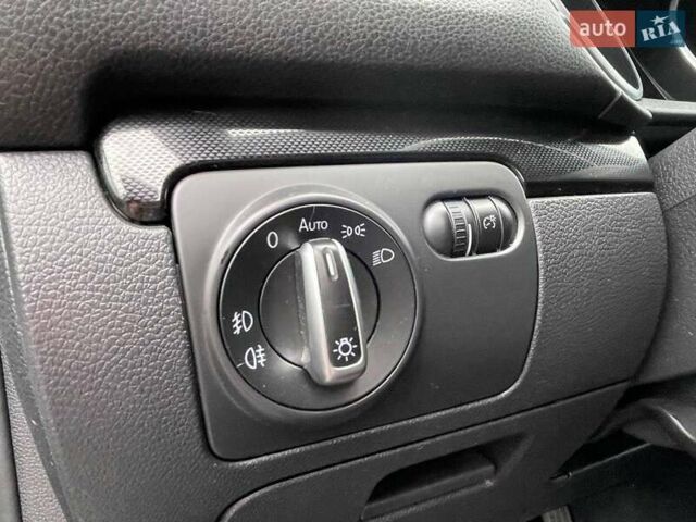 Серый Фольксваген Гольф, объемом двигателя 1.39 л и пробегом 286 тыс. км за 7777 $, фото 16 на Automoto.ua