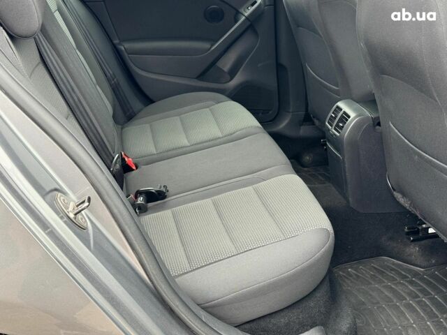 Сірий Фольксваген Гольф, об'ємом двигуна 1.6 л та пробігом 250 тис. км за 8690 $, фото 19 на Automoto.ua