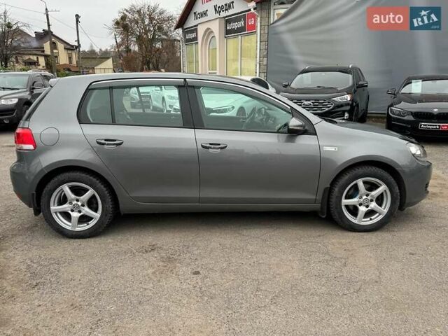 Сірий Фольксваген Гольф, об'ємом двигуна 1.6 л та пробігом 250 тис. км за 8690 $, фото 4 на Automoto.ua