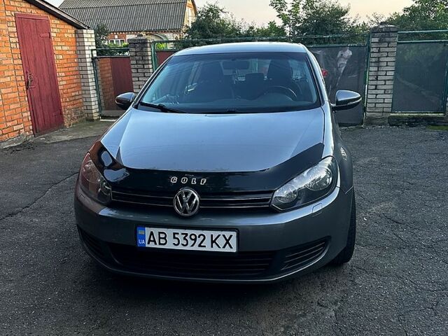 Серый Фольксваген Гольф, объемом двигателя 1.6 л и пробегом 250 тыс. км за 8500 $, фото 4 на Automoto.ua