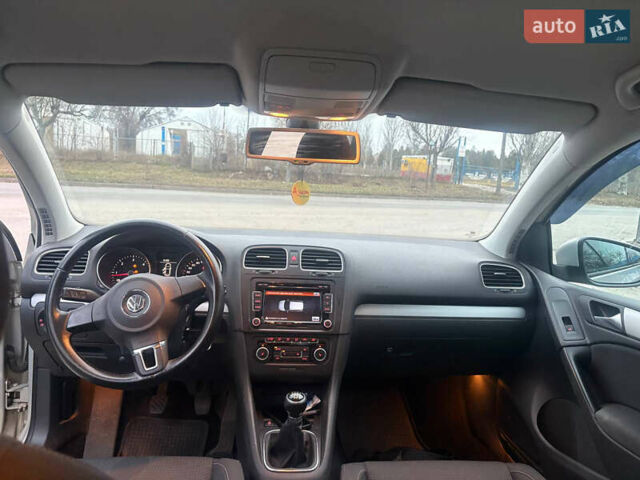 Серый Фольксваген Гольф, объемом двигателя 1.97 л и пробегом 190 тыс. км за 9000 $, фото 5 на Automoto.ua