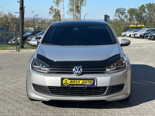 Серый Фольксваген Гольф, объемом двигателя 1.6 л и пробегом 194 тыс. км за 8800 $, фото 1 на Automoto.ua