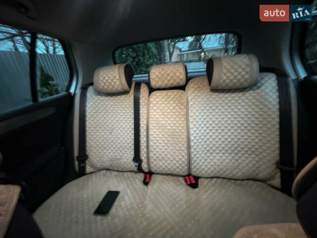 Серый Фольксваген Гольф, объемом двигателя 1.2 л и пробегом 235 тыс. км за 9200 $, фото 50 на Automoto.ua