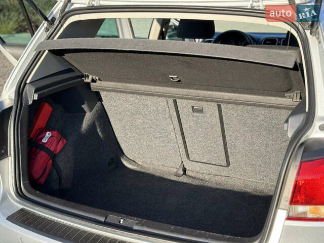 Серый Фольксваген Гольф, объемом двигателя 1.39 л и пробегом 200 тыс. км за 9200 $, фото 27 на Automoto.ua