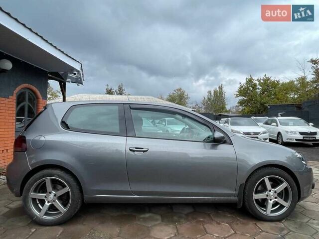 Серый Фольксваген Гольф, объемом двигателя 1.39 л и пробегом 286 тыс. км за 7777 $, фото 6 на Automoto.ua