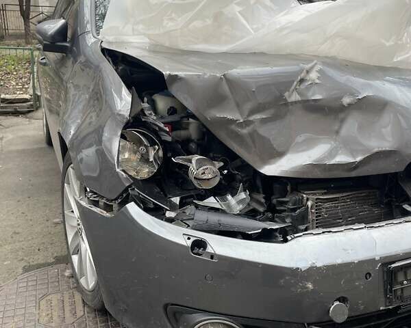 Серый Фольксваген Гольф, объемом двигателя 2 л и пробегом 204 тыс. км за 5300 $, фото 2 на Automoto.ua