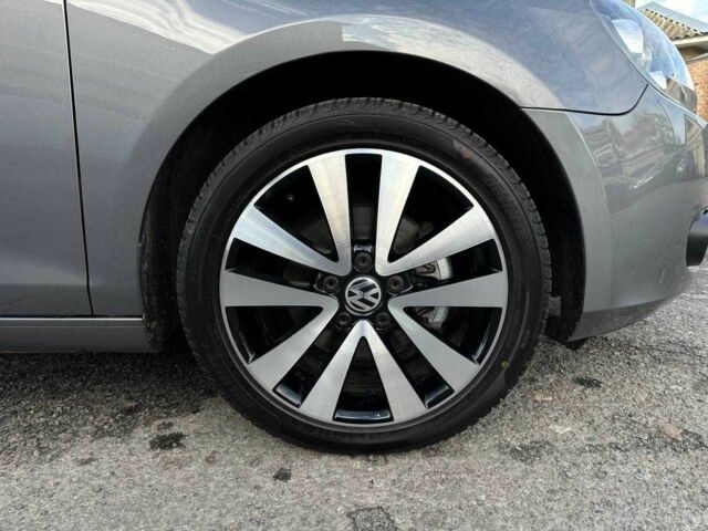 Серый Фольксваген Гольф, объемом двигателя 1.4 л и пробегом 248 тыс. км за 7999 $, фото 2 на Automoto.ua