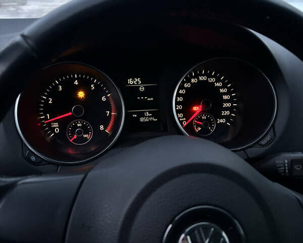 Серый Фольксваген Гольф, объемом двигателя 1.39 л и пробегом 185 тыс. км за 6400 $, фото 8 на Automoto.ua