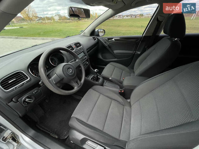 Серый Фольксваген Гольф, объемом двигателя 2 л и пробегом 257 тыс. км за 8350 $, фото 49 на Automoto.ua