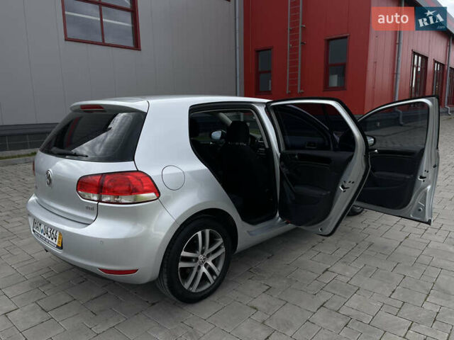 Серый Фольксваген Гольф, объемом двигателя 2 л и пробегом 257 тыс. км за 8350 $, фото 81 на Automoto.ua