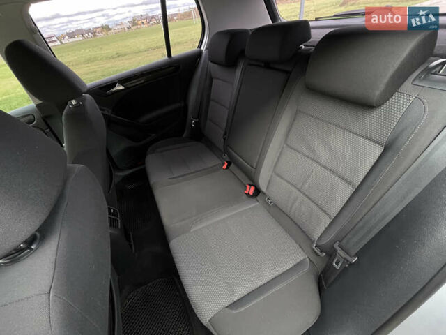 Серый Фольксваген Гольф, объемом двигателя 2 л и пробегом 257 тыс. км за 8350 $, фото 59 на Automoto.ua