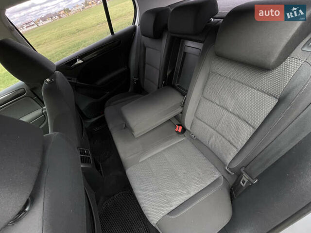 Серый Фольксваген Гольф, объемом двигателя 2 л и пробегом 257 тыс. км за 8350 $, фото 60 на Automoto.ua