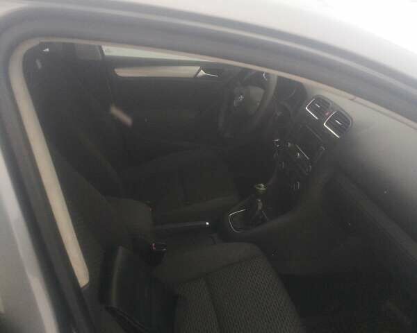 Серый Фольксваген Гольф, объемом двигателя 1.6 л и пробегом 292 тыс. км за 5500 $, фото 3 на Automoto.ua