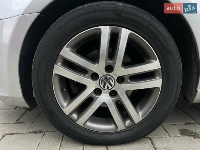 Серый Фольксваген Гольф, объемом двигателя 2 л и пробегом 257 тыс. км за 8350 $, фото 113 на Automoto.ua