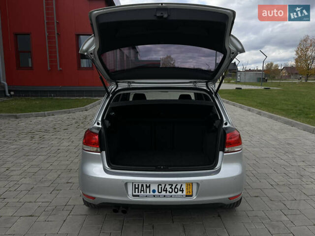 Серый Фольксваген Гольф, объемом двигателя 2 л и пробегом 257 тыс. км за 8350 $, фото 97 на Automoto.ua