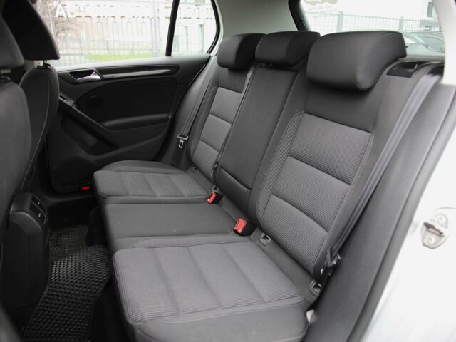 Серый Фольксваген Гольф, объемом двигателя 1.4 л и пробегом 126 тыс. км за 9000 $, фото 7 на Automoto.ua