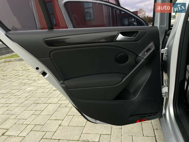 Серый Фольксваген Гольф, объемом двигателя 2 л и пробегом 257 тыс. км за 8350 $, фото 63 на Automoto.ua