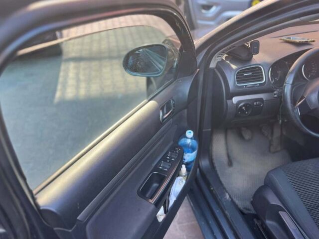 Сірий Фольксваген Гольф, об'ємом двигуна 1.6 л та пробігом 354 тис. км за 8499 $, фото 8 на Automoto.ua