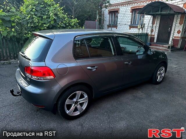 Серый Фольксваген Гольф, объемом двигателя 1.6 л и пробегом 250 тыс. км за 8500 $, фото 2 на Automoto.ua