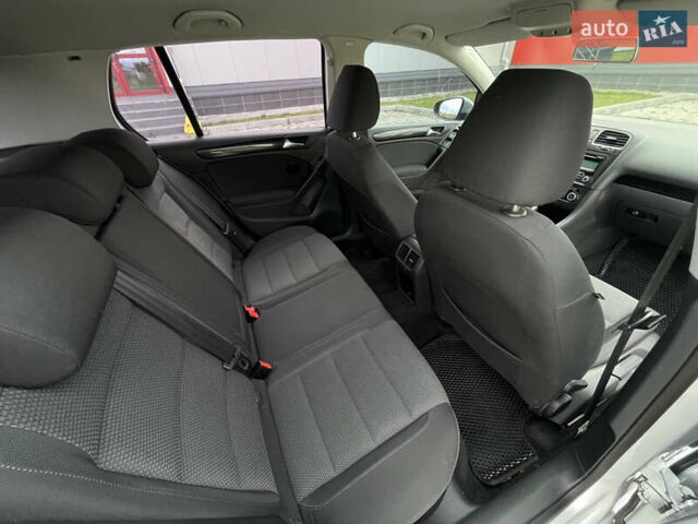 Серый Фольксваген Гольф, объемом двигателя 2 л и пробегом 257 тыс. км за 8350 $, фото 75 на Automoto.ua