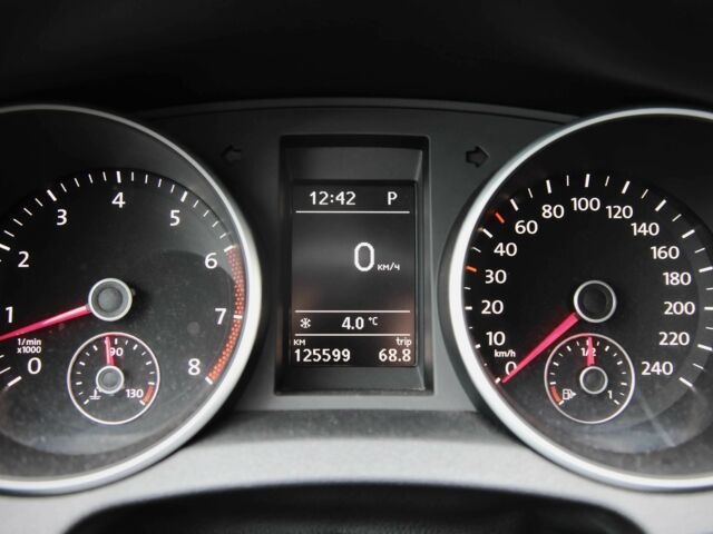 Серый Фольксваген Гольф, объемом двигателя 1.4 л и пробегом 126 тыс. км за 9000 $, фото 14 на Automoto.ua