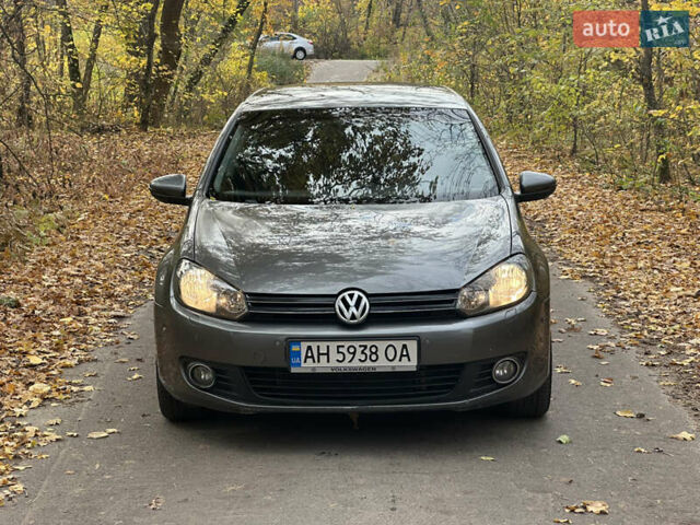 Серый Фольксваген Гольф, объемом двигателя 1.6 л и пробегом 284 тыс. км за 7750 $, фото 1 на Automoto.ua