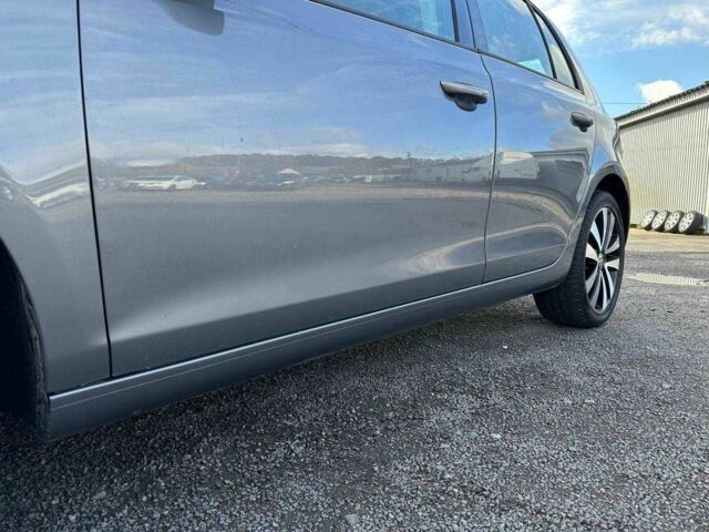 Серый Фольксваген Гольф, объемом двигателя 1.4 л и пробегом 248 тыс. км за 7999 $, фото 10 на Automoto.ua