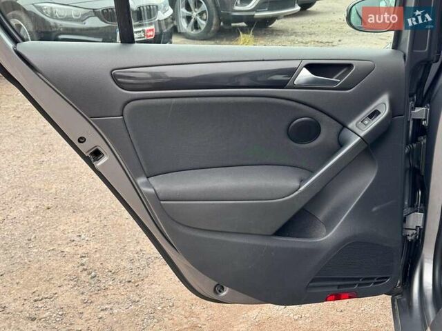 Сірий Фольксваген Гольф, об'ємом двигуна 1.6 л та пробігом 250 тис. км за 8690 $, фото 15 на Automoto.ua