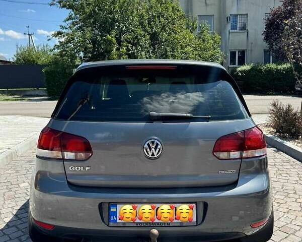 Серый Фольксваген Гольф, объемом двигателя 1.6 л и пробегом 283 тыс. км за 8400 $, фото 5 на Automoto.ua