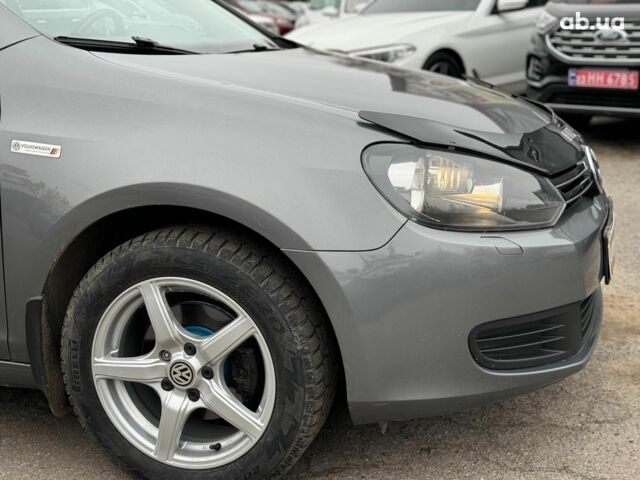 Сірий Фольксваген Гольф, об'ємом двигуна 1.6 л та пробігом 250 тис. км за 8690 $, фото 3 на Automoto.ua