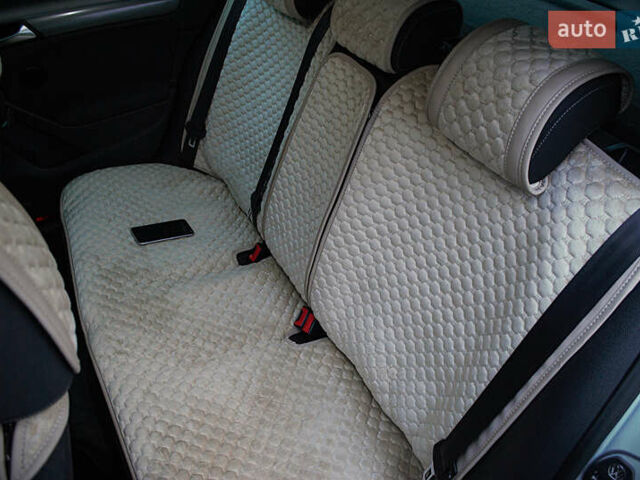 Серый Фольксваген Гольф, объемом двигателя 1.2 л и пробегом 235 тыс. км за 9200 $, фото 31 на Automoto.ua