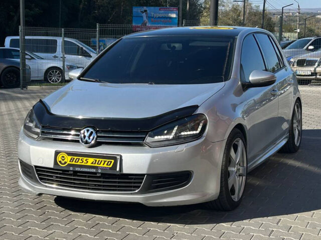 Серый Фольксваген Гольф, объемом двигателя 1.6 л и пробегом 194 тыс. км за 8800 $, фото 2 на Automoto.ua