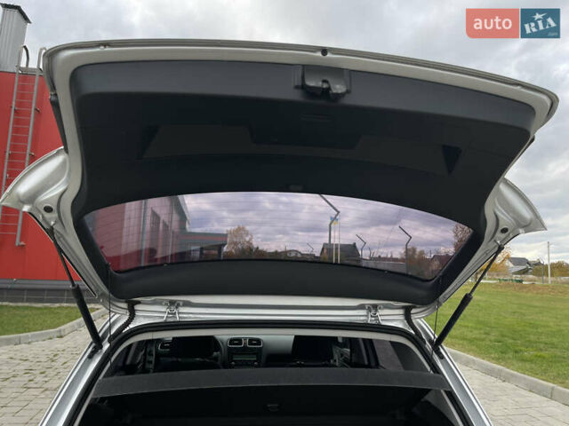 Серый Фольксваген Гольф, объемом двигателя 2 л и пробегом 257 тыс. км за 8350 $, фото 98 на Automoto.ua