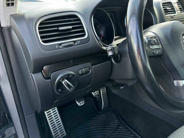 Серый Фольксваген Гольф, объемом двигателя 1.4 л и пробегом 248 тыс. км за 7999 $, фото 15 на Automoto.ua