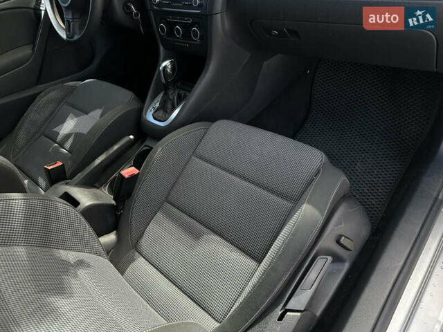 Сірий Фольксваген Гольф, об'ємом двигуна 2.48 л та пробігом 280 тис. км за 7150 $, фото 23 на Automoto.ua