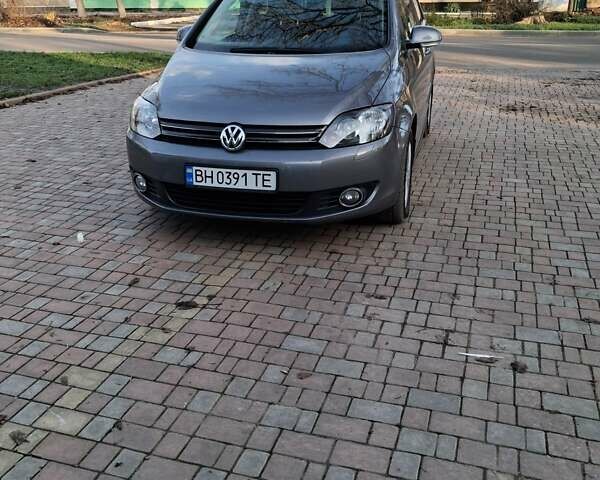 Серый Фольксваген Гольф, объемом двигателя 1.39 л и пробегом 89 тыс. км за 12000 $, фото 7 на Automoto.ua