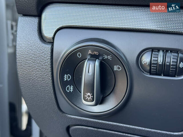 Серый Фольксваген Гольф, объемом двигателя 1.39 л и пробегом 200 тыс. км за 9200 $, фото 40 на Automoto.ua