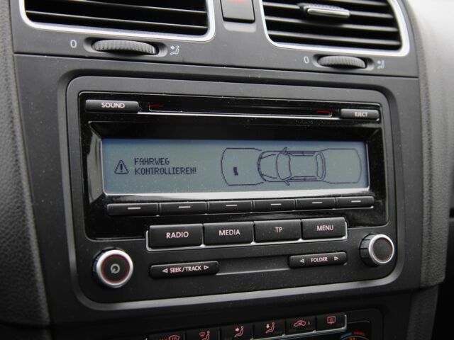 Серый Фольксваген Гольф, объемом двигателя 1.4 л и пробегом 126 тыс. км за 9000 $, фото 15 на Automoto.ua