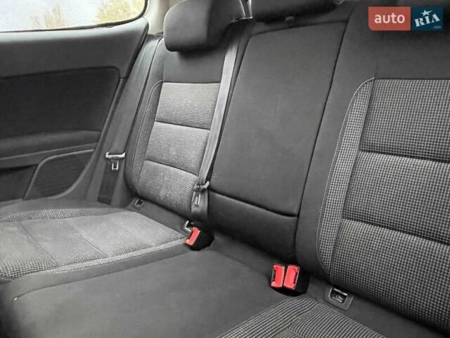 Серый Фольксваген Гольф, объемом двигателя 1.39 л и пробегом 286 тыс. км за 7777 $, фото 10 на Automoto.ua