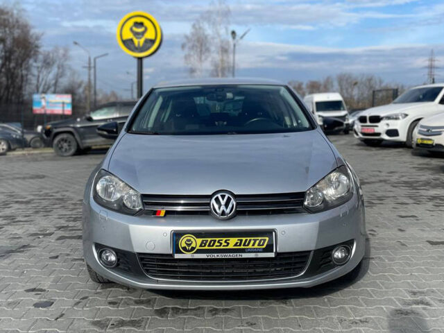 Серый Фольксваген Гольф, объемом двигателя 1.2 л и пробегом 227 тыс. км за 8200 $, фото 1 на Automoto.ua