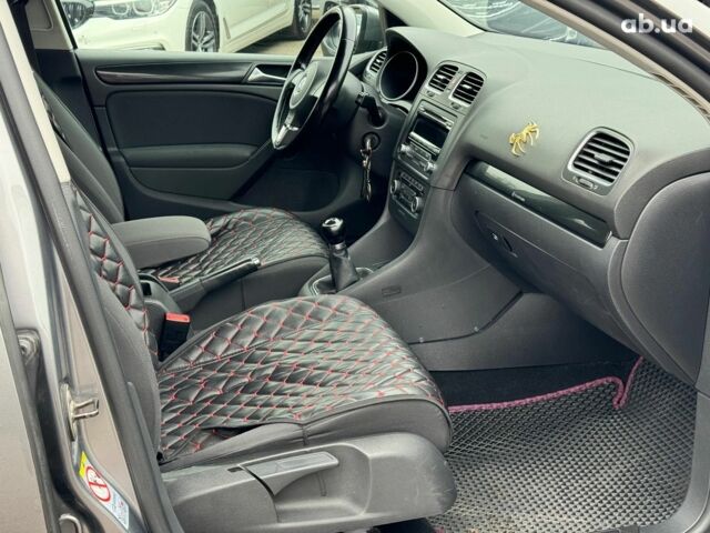 Сірий Фольксваген Гольф, об'ємом двигуна 1.6 л та пробігом 250 тис. км за 8690 $, фото 21 на Automoto.ua