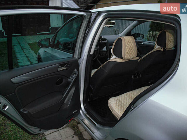 Серый Фольксваген Гольф, объемом двигателя 1.2 л и пробегом 235 тыс. км за 9200 $, фото 33 на Automoto.ua