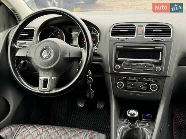 Сірий Фольксваген Гольф, об'ємом двигуна 1.6 л та пробігом 250 тис. км за 8690 $, фото 22 на Automoto.ua