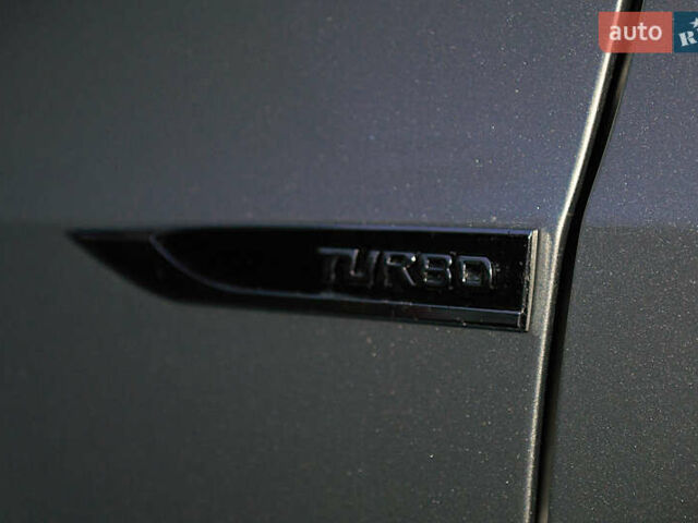 Серый Фольксваген Гольф, объемом двигателя 1.2 л и пробегом 235 тыс. км за 9200 $, фото 8 на Automoto.ua