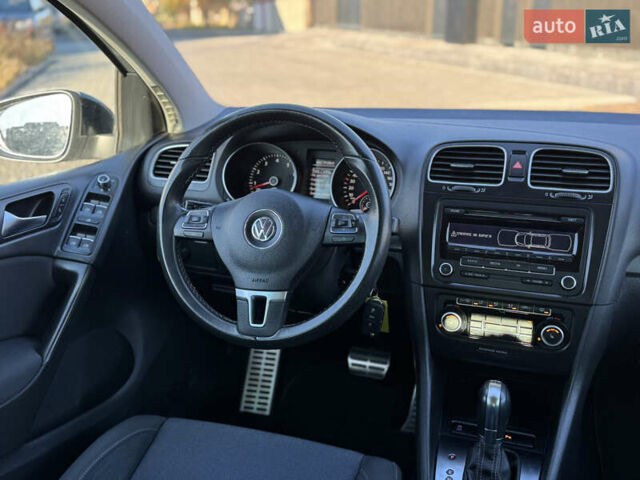 Серый Фольксваген Гольф, объемом двигателя 1.39 л и пробегом 200 тыс. км за 9200 $, фото 32 на Automoto.ua