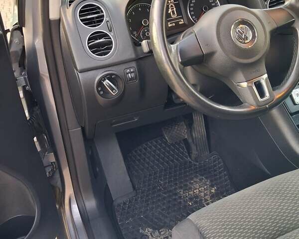 Серый Фольксваген Гольф, объемом двигателя 1.39 л и пробегом 89 тыс. км за 12000 $, фото 4 на Automoto.ua