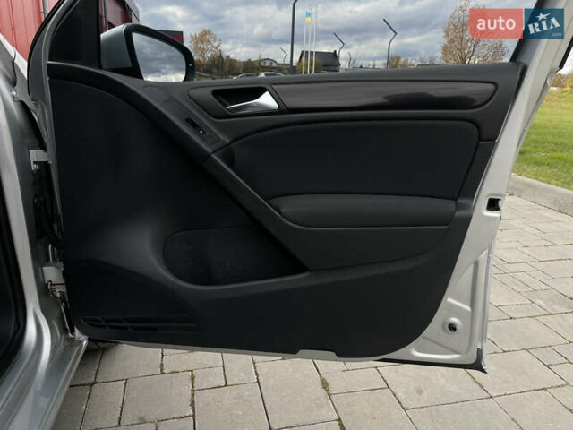 Серый Фольксваген Гольф, объемом двигателя 2 л и пробегом 257 тыс. км за 8350 $, фото 72 на Automoto.ua