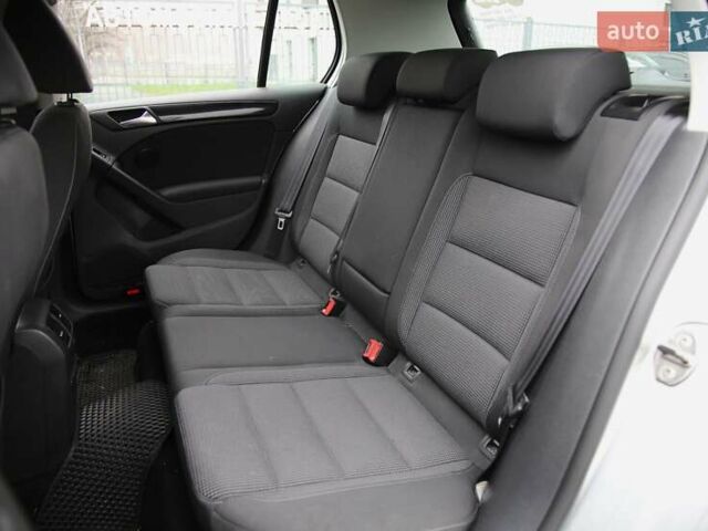 Серый Фольксваген Гольф, объемом двигателя 1.39 л и пробегом 126 тыс. км за 9000 $, фото 7 на Automoto.ua