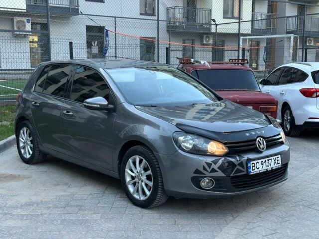 Серый Фольксваген Гольф, объемом двигателя 1.6 л и пробегом 241 тыс. км за 6600 $, фото 2 на Automoto.ua