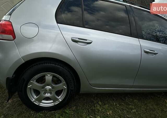 Сірий Фольксваген Гольф, об'ємом двигуна 1.6 л та пробігом 197 тис. км за 7750 $, фото 9 на Automoto.ua